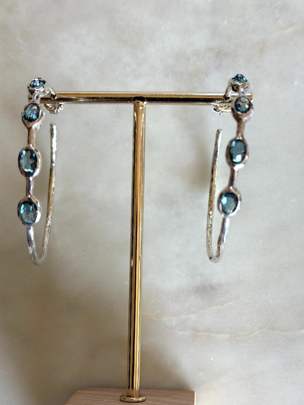 Ippolita Sterling Topaz Silver Large Hammered Hoop - Picture 7 of 12
